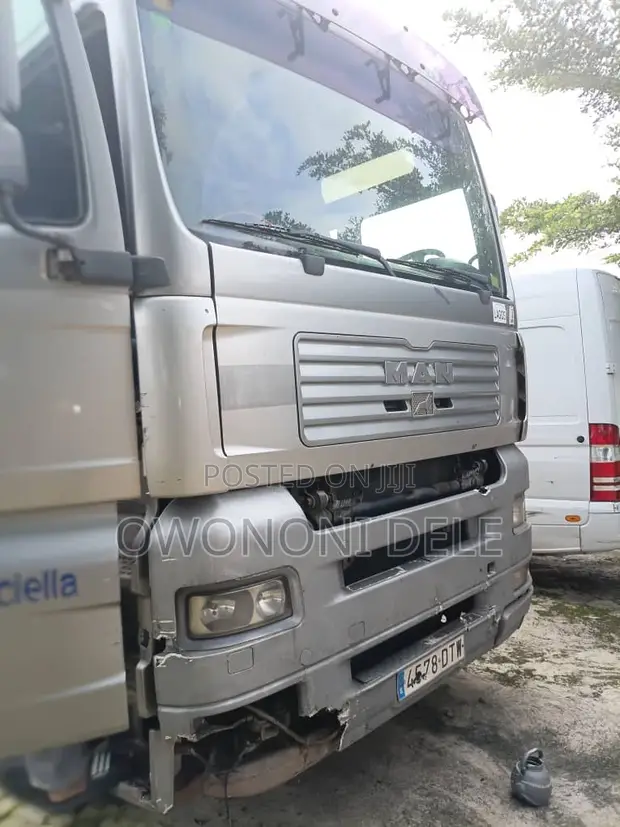 MAN Trailer Head - Foreign Used - 1