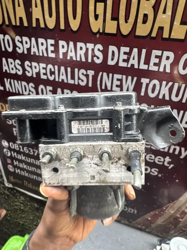 2011 Toyota Venza ABS Pump Module - 1