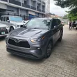 Toyota Highlander XLE 2021 Gray - 2