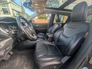 2016 Jeep Cherokee Trailhawk 4x4 SUV