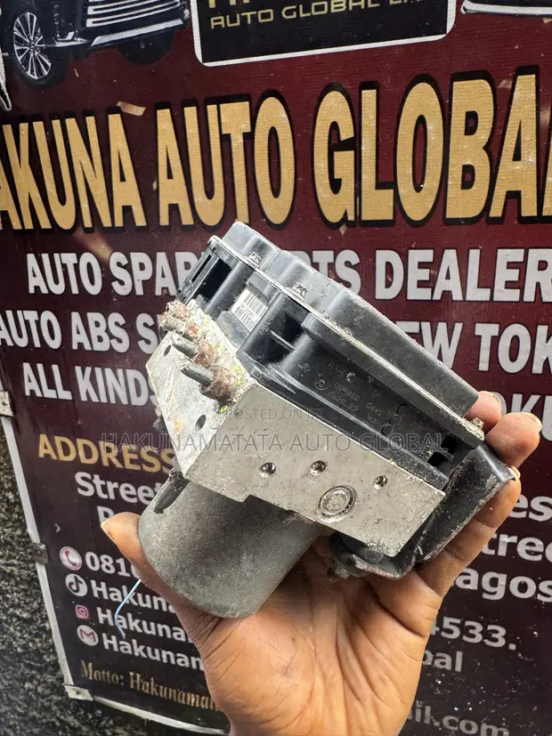 Original Toyota Venza ABS Pump & Module (2009-2015) - 1