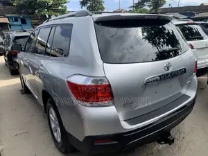 Toyota Highlander Limited 3.5L 4WD 2013 Silver