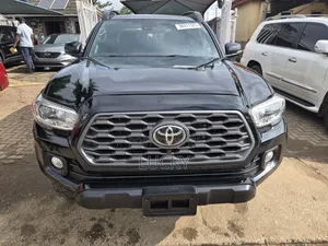 2020 Toyota Tacoma Limited V6 4x4 Double Cab
