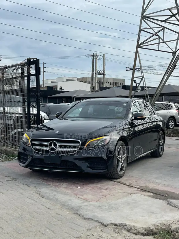 2017 Mercedes-Benz E300 4Matic AWD Sedan - 1