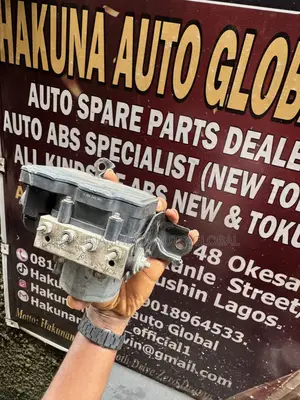 ABS Module na Toyota Avalon 2013-2014