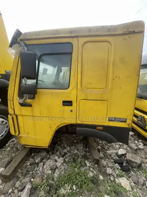 Sabon Sinotruk Howo Truck Cabin (Yellow)