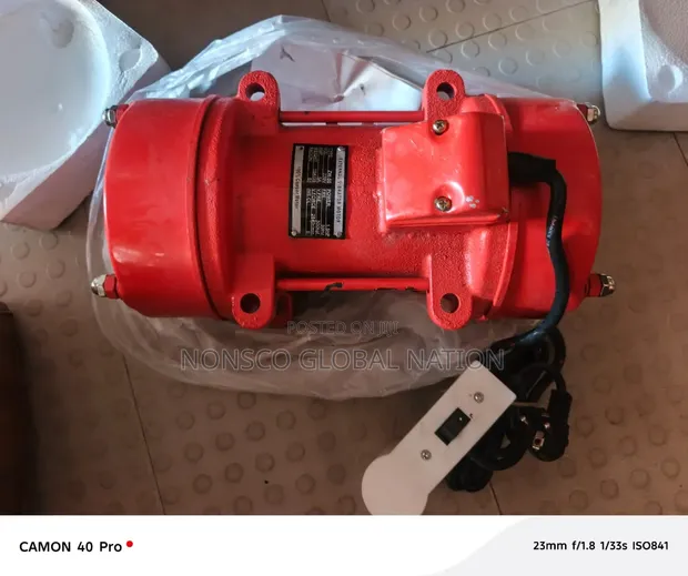 1.5hp Concrete External Vibrator - 1