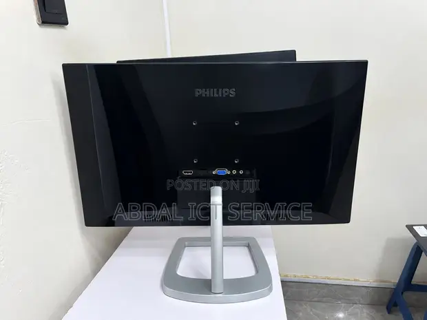 Philips 24” IPS Full HD 75Hz Monitor - HDMI FreeSync - 1
