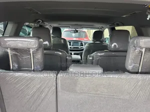 2015 Toyota Highlander XLE SUV - Blue