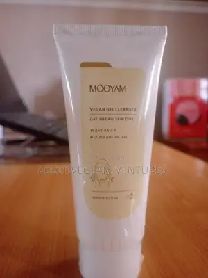 Mooyam Gel Face Cleanser with Oat Extract 100ml
