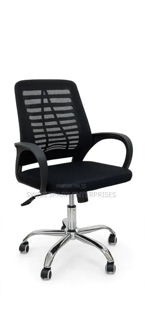 Black Mesh Ergonomic Office Chair - Swivel tare da Chrome Base