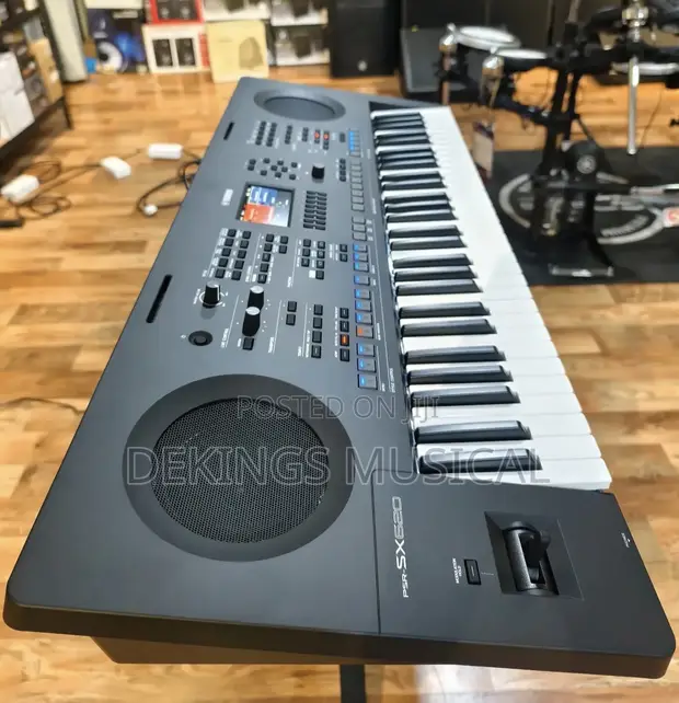 Yamaha SX620 Music Arranger Keyboard Synthesizer - 1