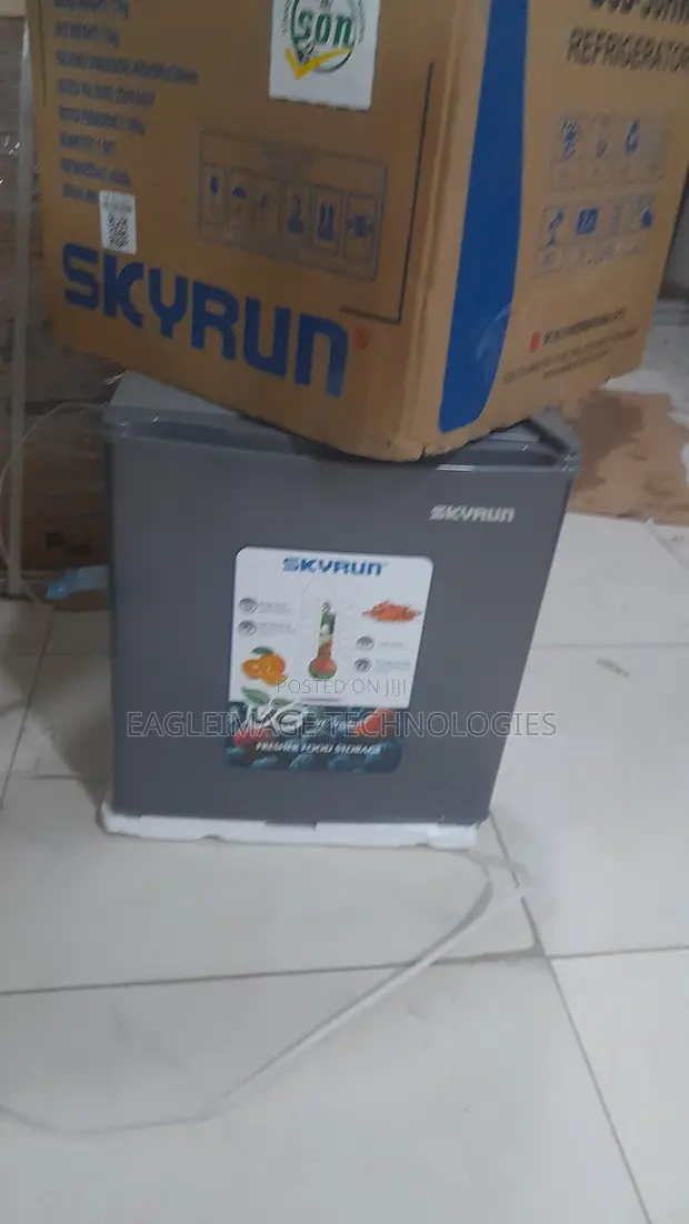 Skyrun BCD-50HW Compact Refrigerator - Brand New - 1