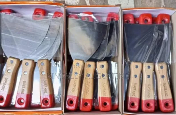 Heavy Duty Wood Handle Scraper - 1