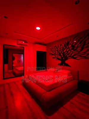 Gidan Studio Mai Cikakken kayan daki tare da Baho - Chevron, Lekki