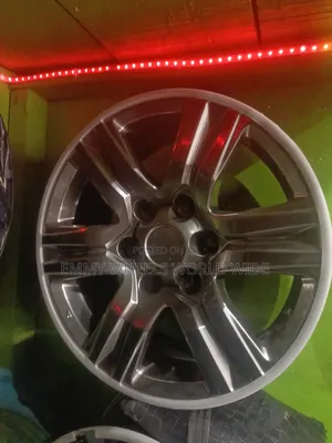 17-inch Grey Rims na Toyota Hilux - Sabon Zama