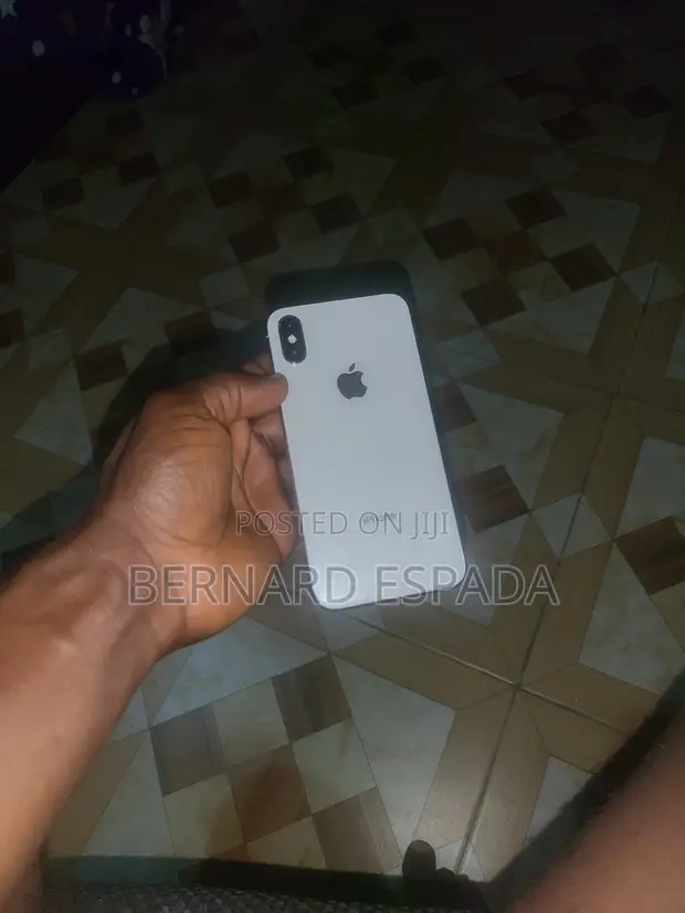 Apple iPhone X 256GB White (No Face ID) - 1