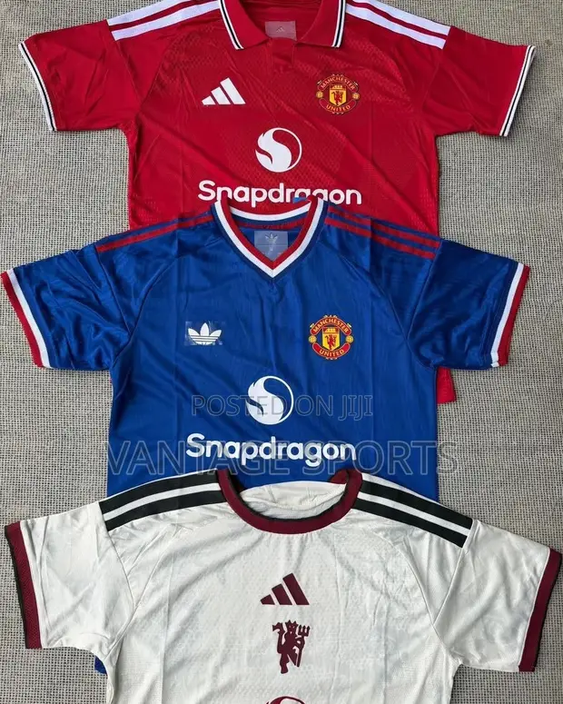 Manchester United 2026/27 Jersey - Kyauta Customization - 1