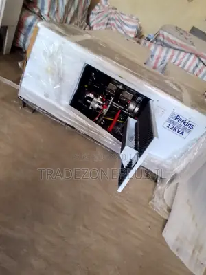 12KVA Perkins Soundproof Diesel Jenereta