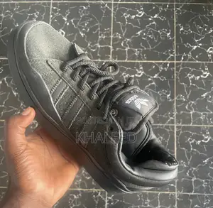 Takalmi na Adidas na Fata - Girman 42