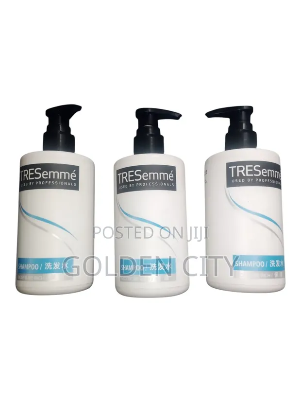 TRESemmé Moisture Rich Shampoo - Professional Hair Care - 1