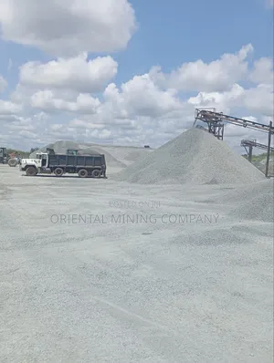 3/4 and 1/2 Inch Chippings for Decking & Concrete