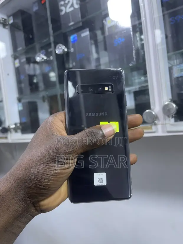 Samsung Galaxy S10 128GB Black (Refurbished) - 1