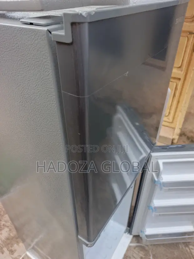 Skyrun BCD-198 Refrigerator - 198L Top Freezer - 1