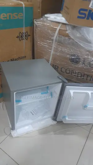 Brand New Skyrun BCD-50HW Compact Refrigerator