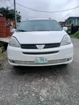2005 Toyota Sienna XLE White - 1