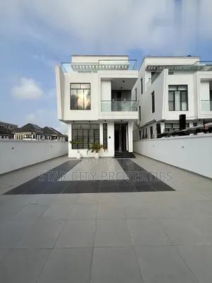5 Bedroom Duplex da Pool a Lekki Phase 1