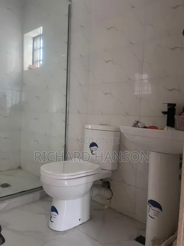 Furnished 1 Bedroom Master En-suite in Shared Abijo GRA Duplex - 1