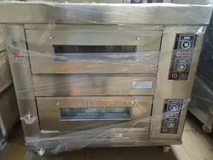 2 Deck Gas Oven with 4 Trays