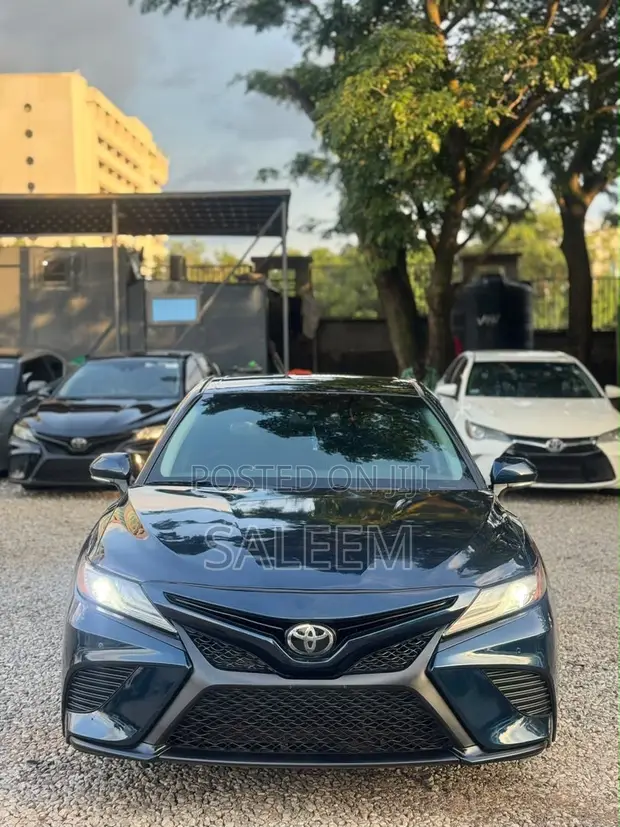 Toyota Camry XSE 2.5L Petrol Sedan na 2018 - 1