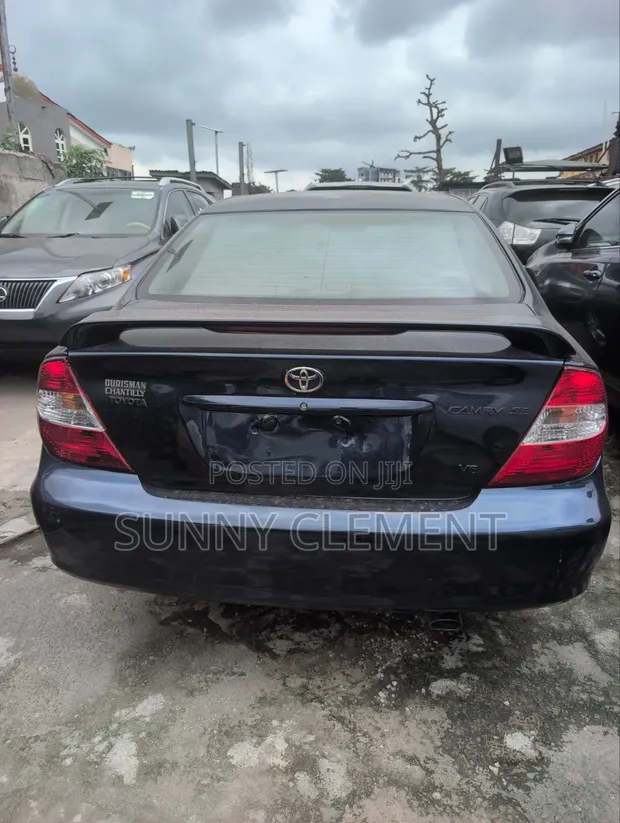2004 Toyota Camry SE V6 Sedan - Foreign Used - 1