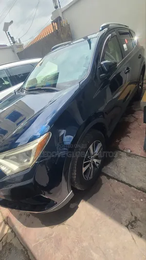 Toyota RAV4 2019 XLE