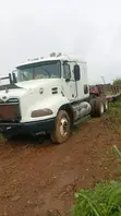 Mack Vision Lowbed 2004 White - 1