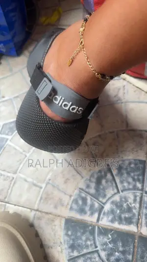 Adidas Crocs - Premium Quality