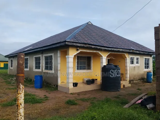 8-Bedroom Block of Flats for Sale, Obafemi-Owode - 1