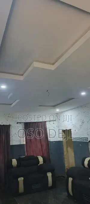 Gidan Bedroom 3 da aka Gyara don Siyarwa a Oke Sioni, Ondo