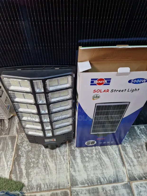 Benita 5000W Solar Street Light with Warranty - 1