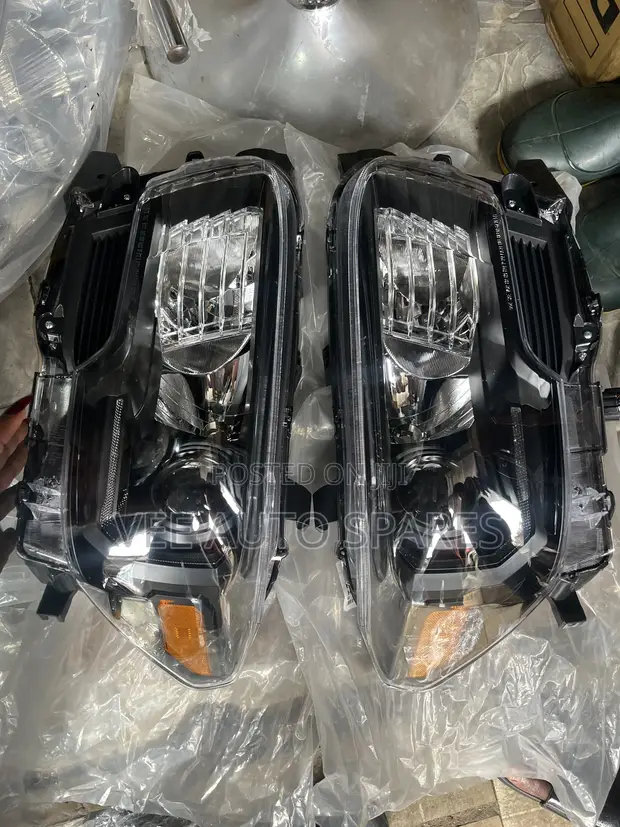 Brand New Toyota Tacoma Headlamp 2018 - 1