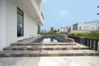 Gidan Bacci 5 da Pool a Victory Park Estate, Osapa London - 3