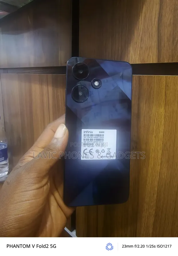 New Infinix Hot 30i 128GB Blue - 1