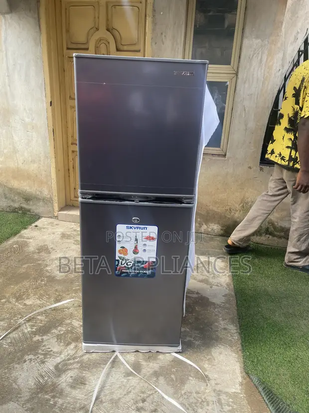 Skyrun 195L Double Door Fridge - 1