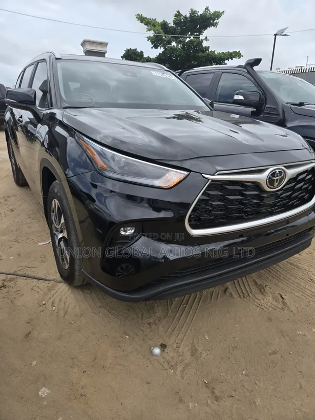 Toyota Highlander XLE 2025 Black - 1