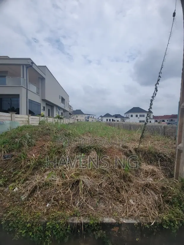 Filin Zama Mai Girman 500sqm don Siyara, Lere Adigun GRA, Ibadan - 1