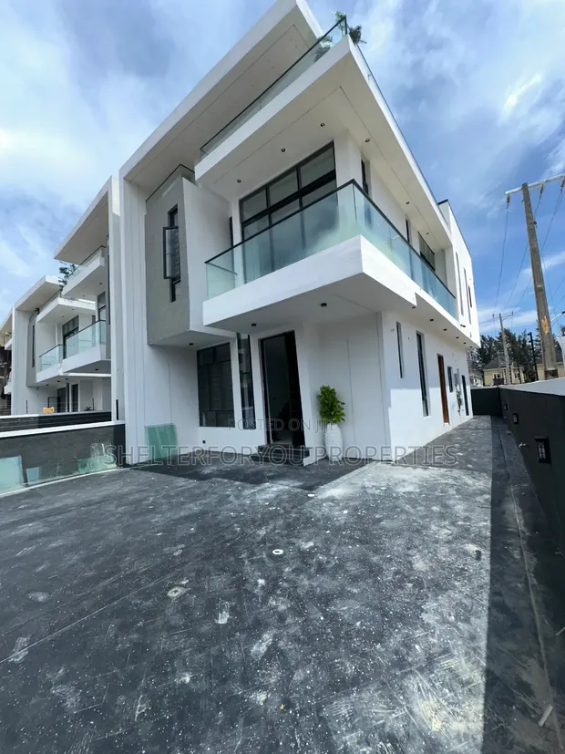 4 Bedroom Duplex da BQ don Sawa a Ikota, Lekki - 1