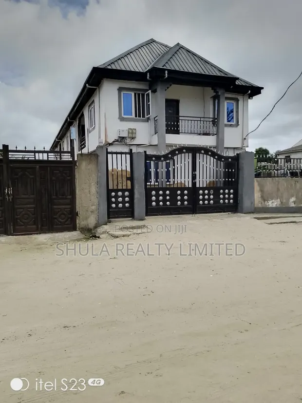 Furnished 17-Bedroom House for Sale in Ojo - 1