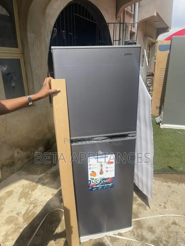 Skyrun 195L Double Door Refrigerator - 1